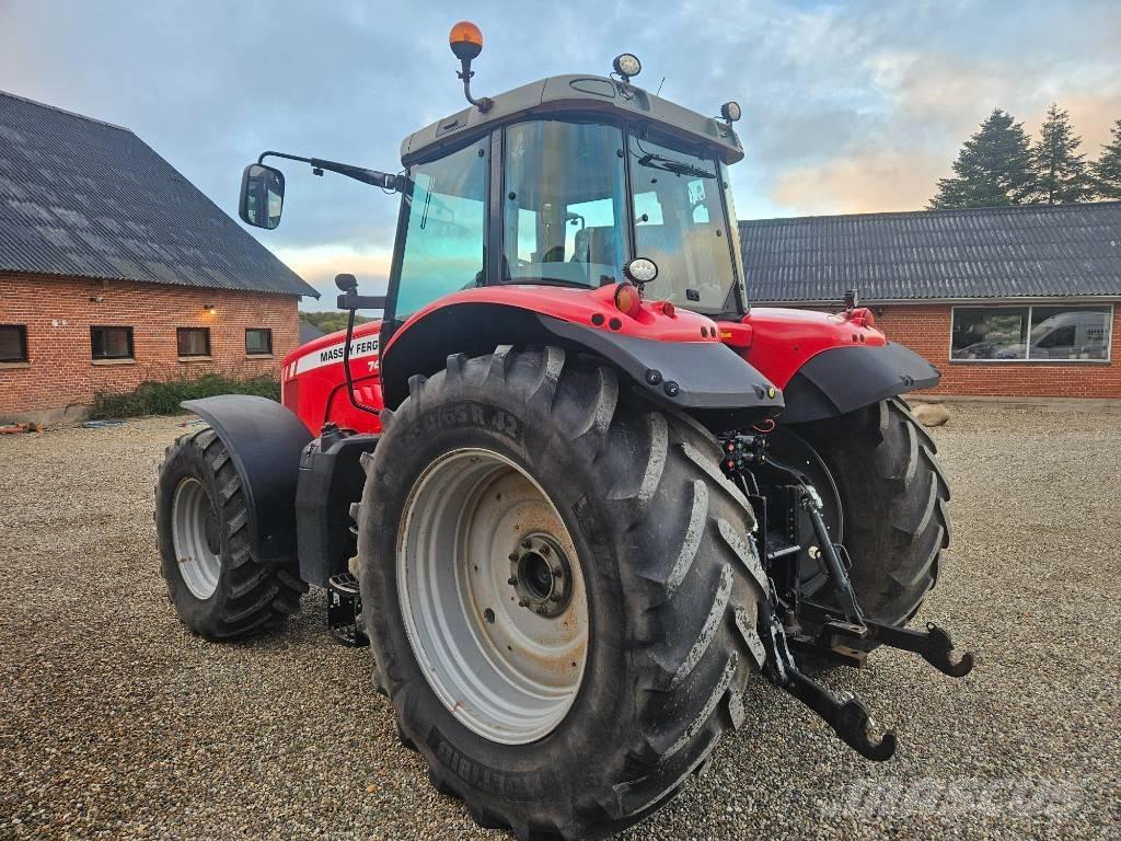 Massey Ferguson 7495 الجرارات