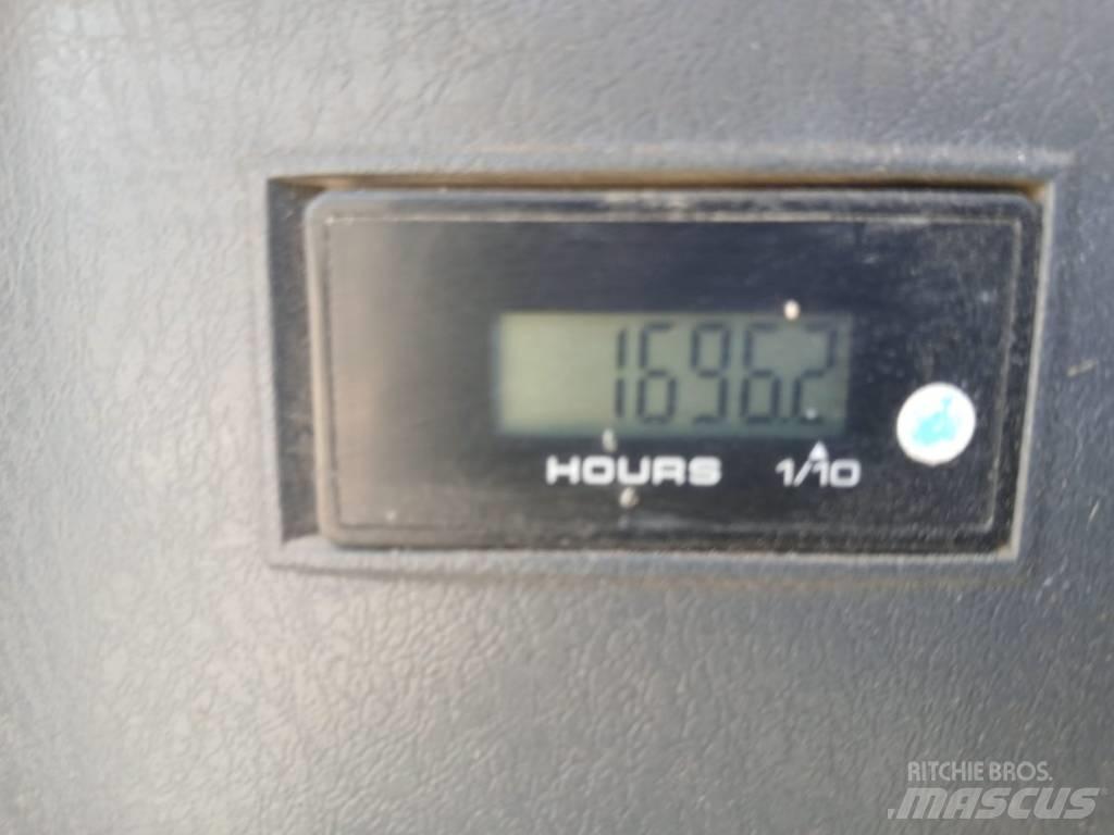 New Holland E 60 C حفارات صغيرة أقل من 7 طن (حفارات صغيرة)