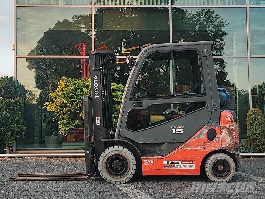 Toyota 02-8FGF15 شاحنات LPG