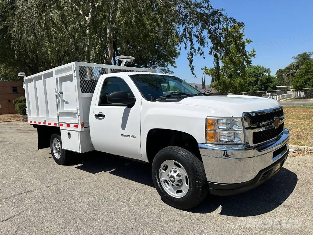 Chevrolet 2500 HD شاحنات خفيفة/مفصلية الجوانب