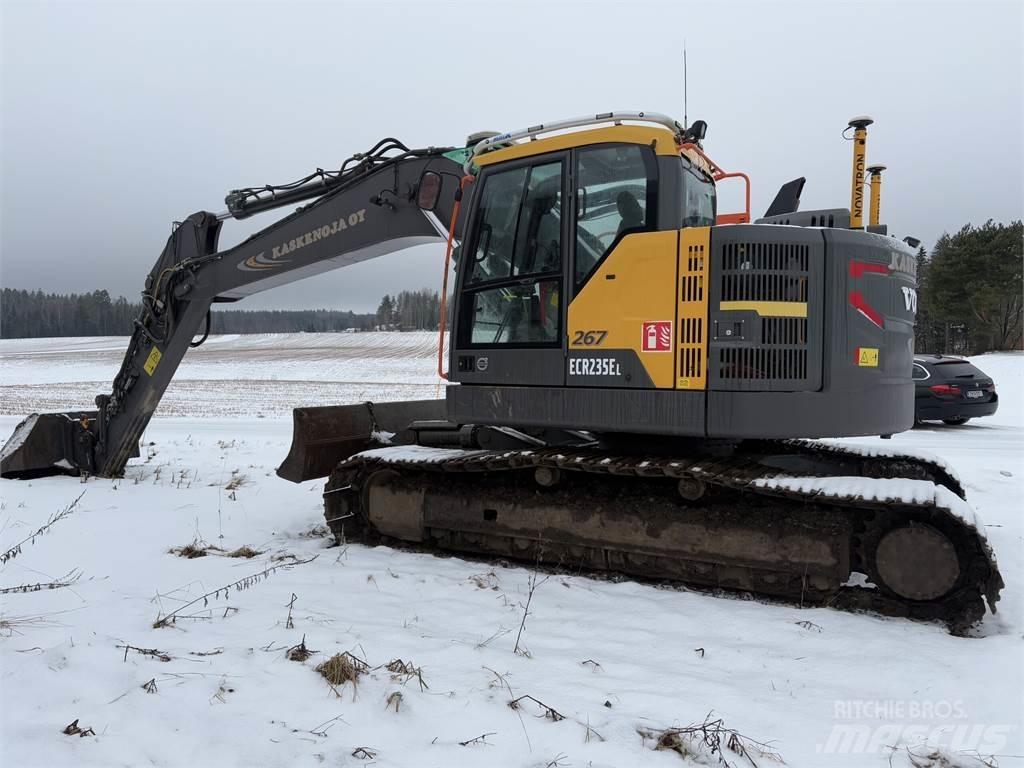 Volvo ECR 235EL حفارات زحافة