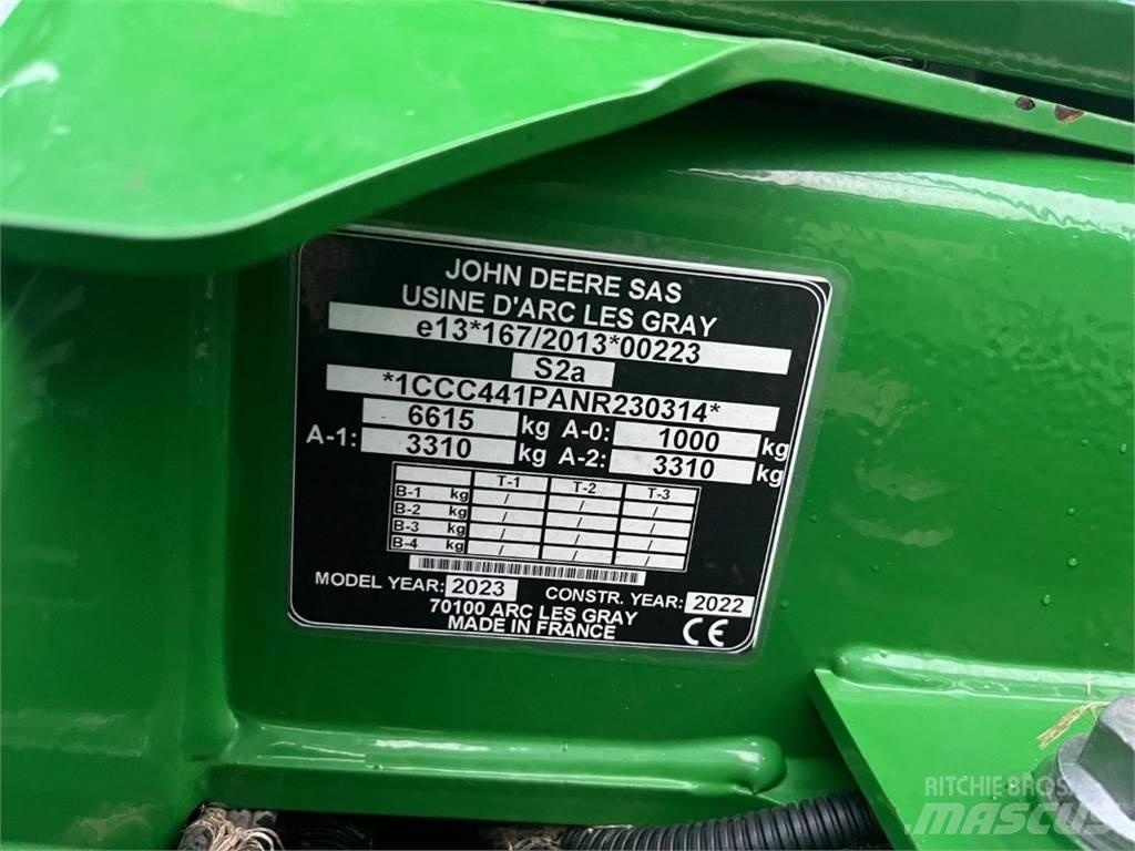 John Deere C441R ماكينات زراعية أخرى