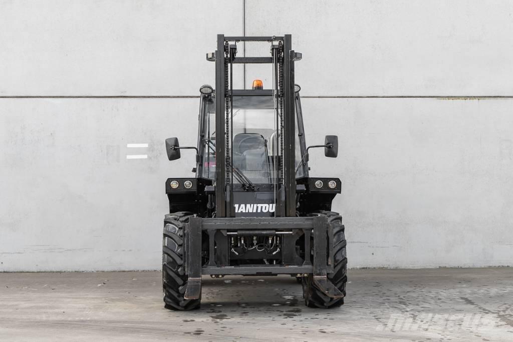 Manitou M 30-4 شاحنات الديزل