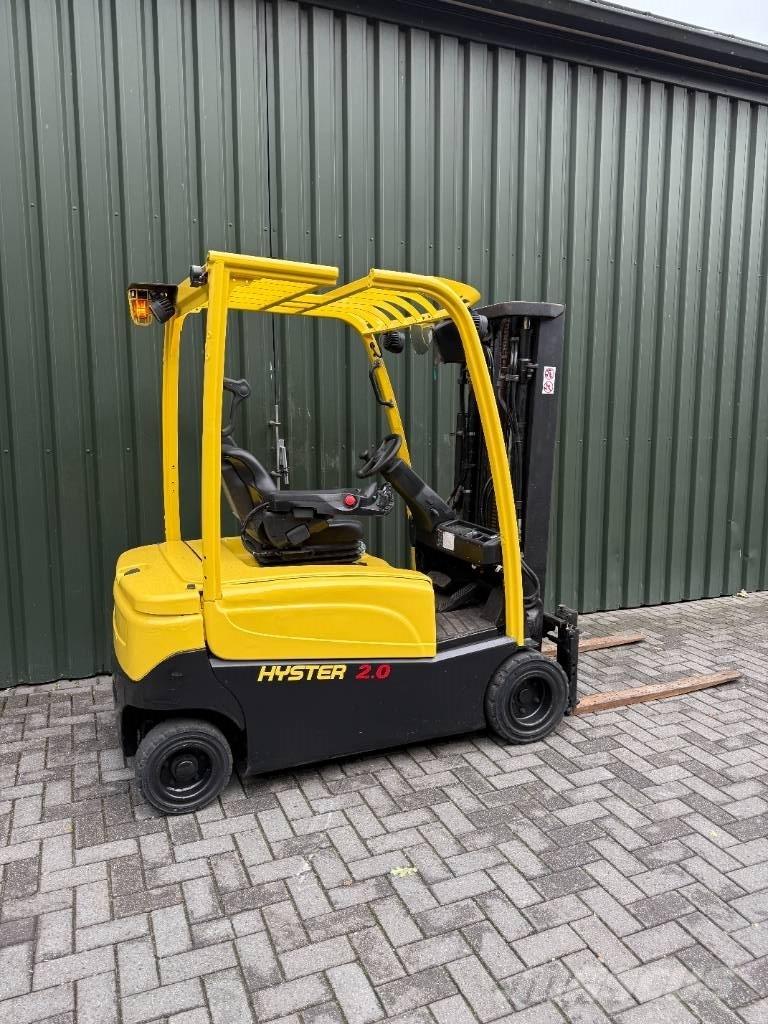 Hyster J 2.00 XN شاحنات ذات رافعات شوكية تعمل بالكهرباء