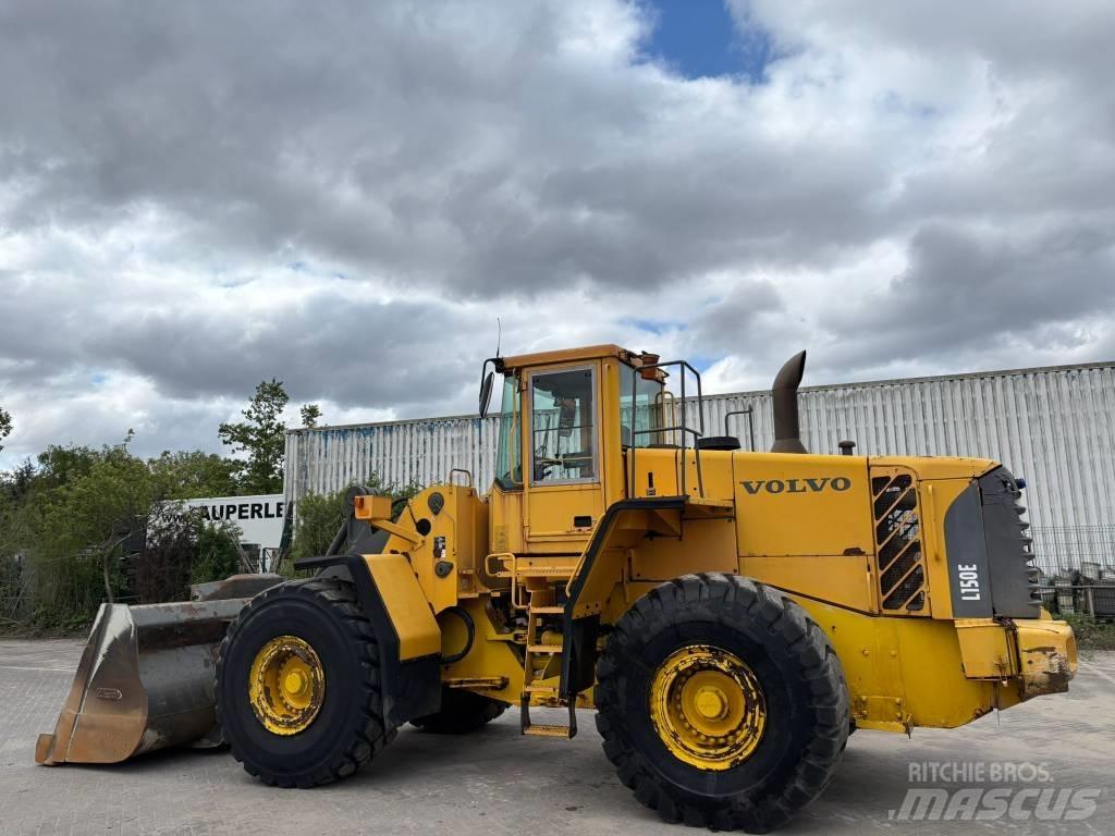 Volvo L 150 E لوادر بعجل