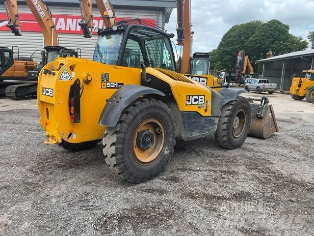 JCB 531-70 مناولات متداخلة