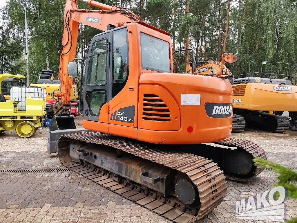 Doosan DX 140 LCR حفارات زحافة