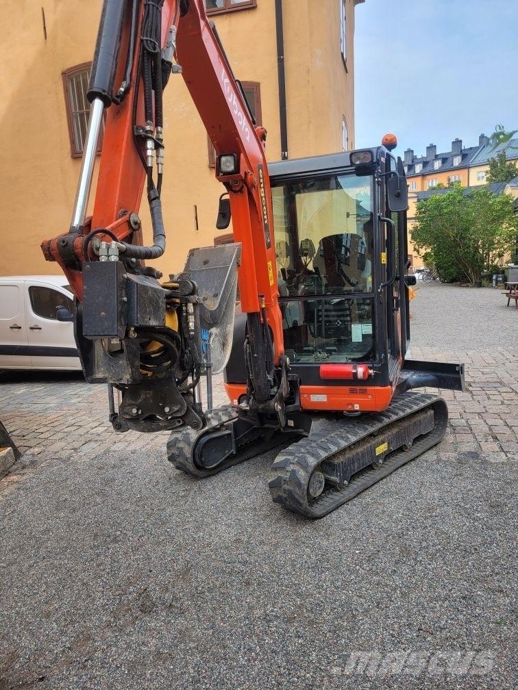 Kubota KX 027 حفارات صغيرة أقل من 7 طن (حفارات صغيرة)
