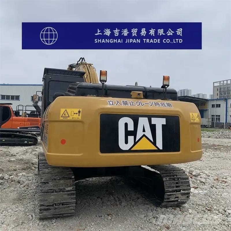 CAT 324 D حفارات زحافة