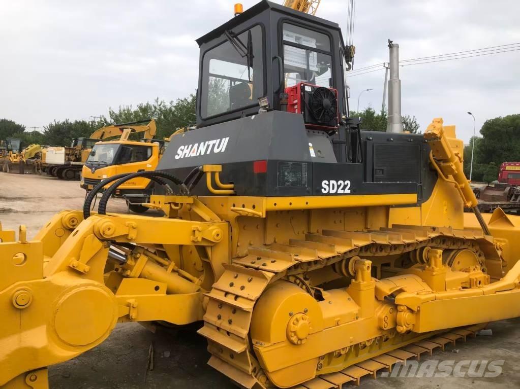 Shantui SD 22 بلدوزرات مجنزرة
