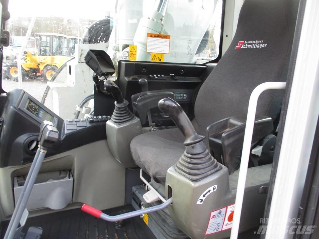 Takeuchi TB 2150 RCV حفارات زحافة