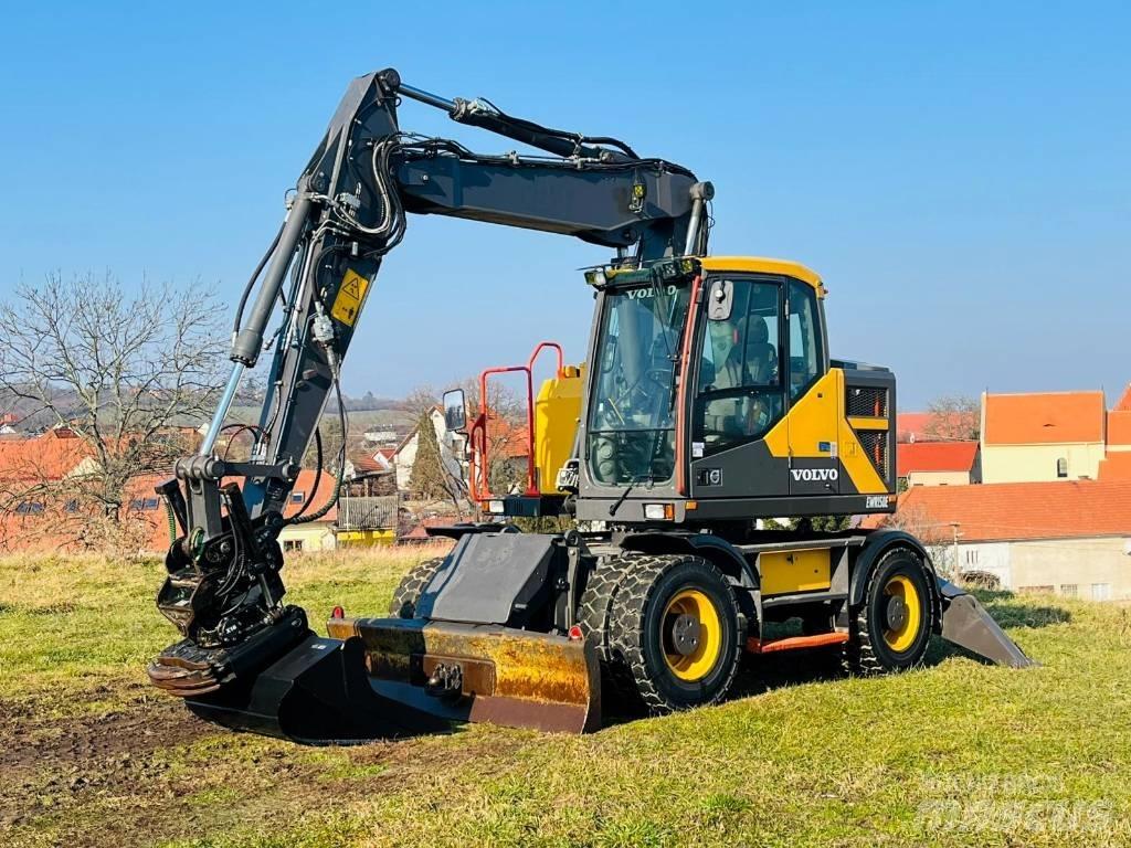 Volvo EWR 150 E حفارات بعجل