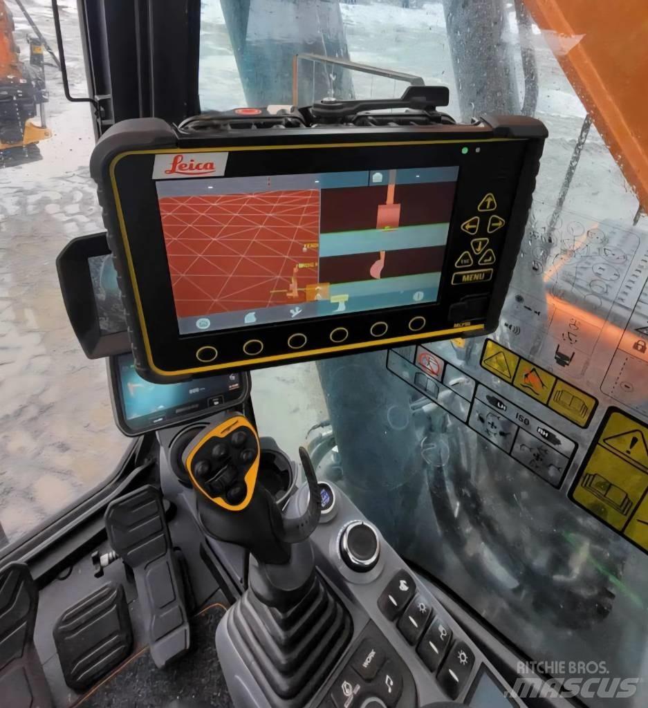 Develon DX 300 LC-7 حفارات زحافة