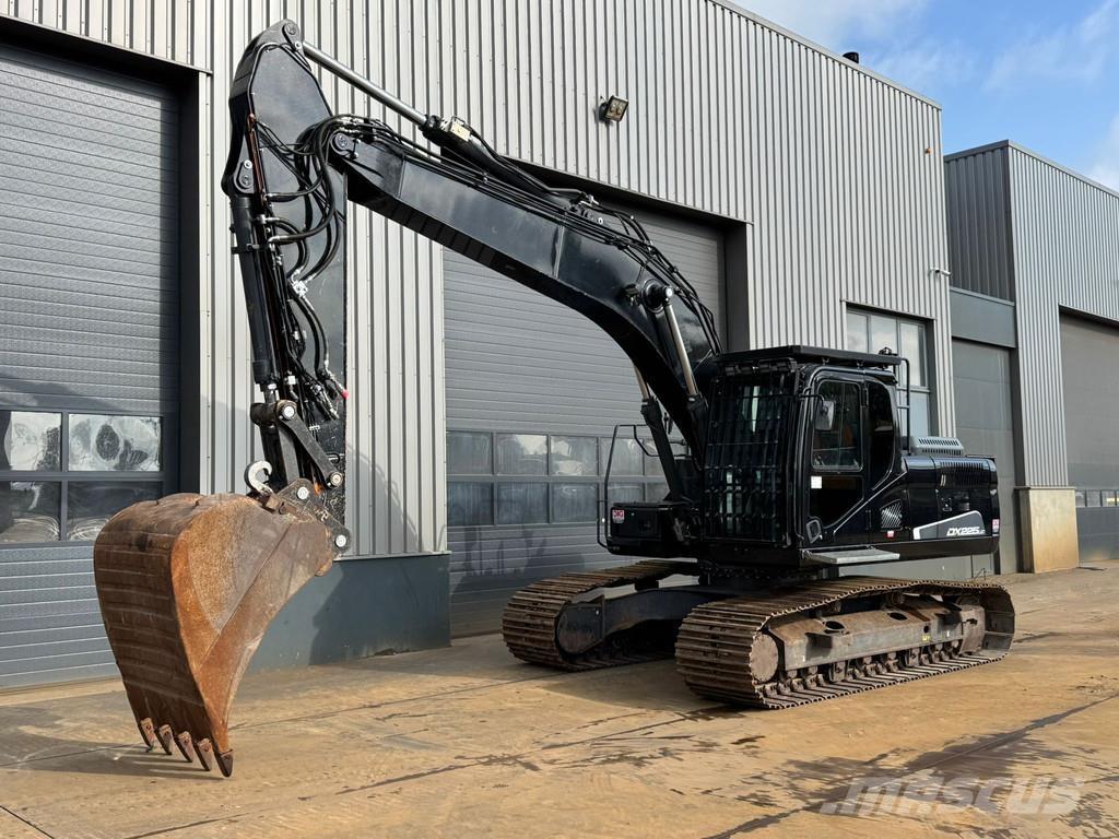 Doosan DX225LC-5 حفارات زحافة