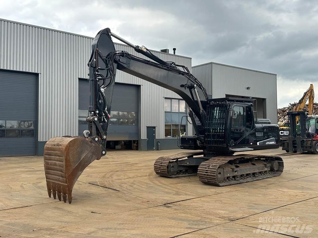 Doosan DX225LC-5 حفارات زحافة