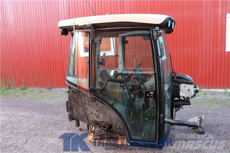 CLAAS 840 كابينة والداخلية