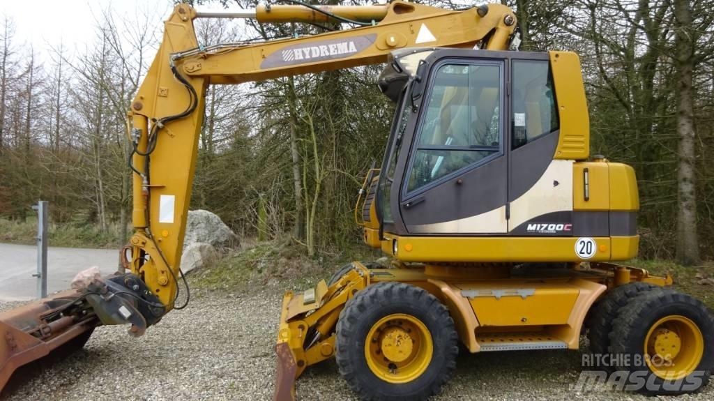 Hydrema M 1700 C-2 حفارات بعجل