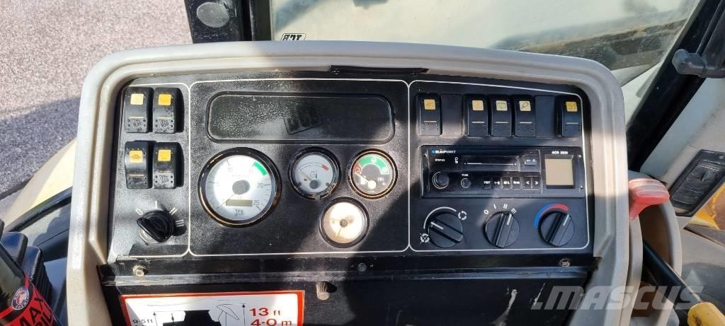 JCB 4 CX لوادر ذات جرافات عكسية