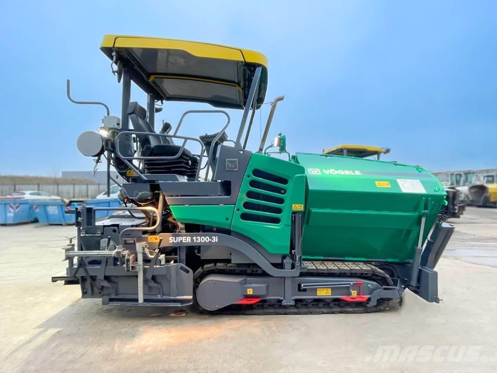 Vögele SUPER 1300-3I معدات السفلتة
