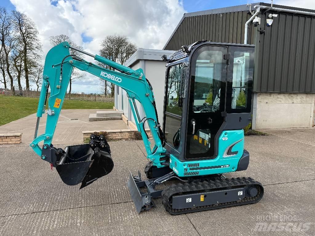 Kobelco SK17SR-3E حفارات صغيرة أقل من 7 طن (حفارات صغيرة)