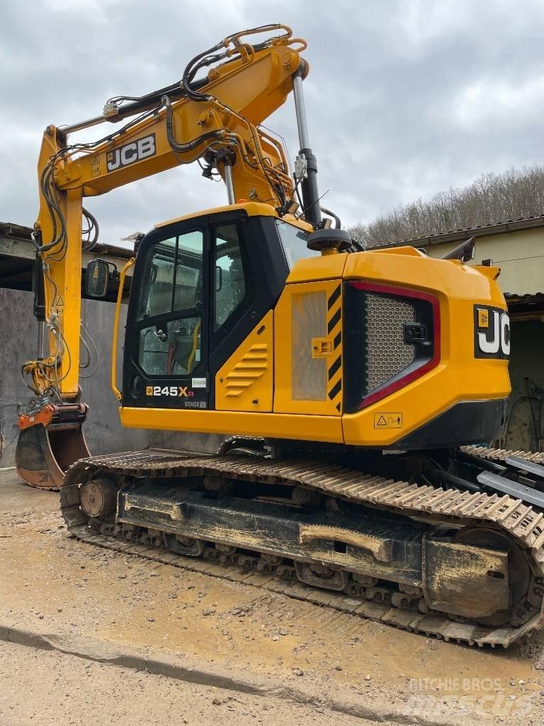JCB 245 XR حفارات زحافة