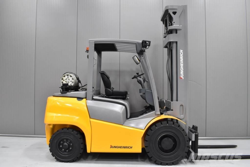 Jungheinrich TFG 540 شاحنات LPG