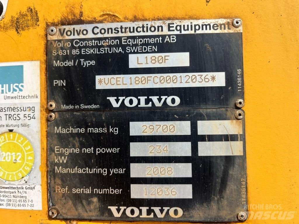 Volvo L 180 F لوادر بعجل