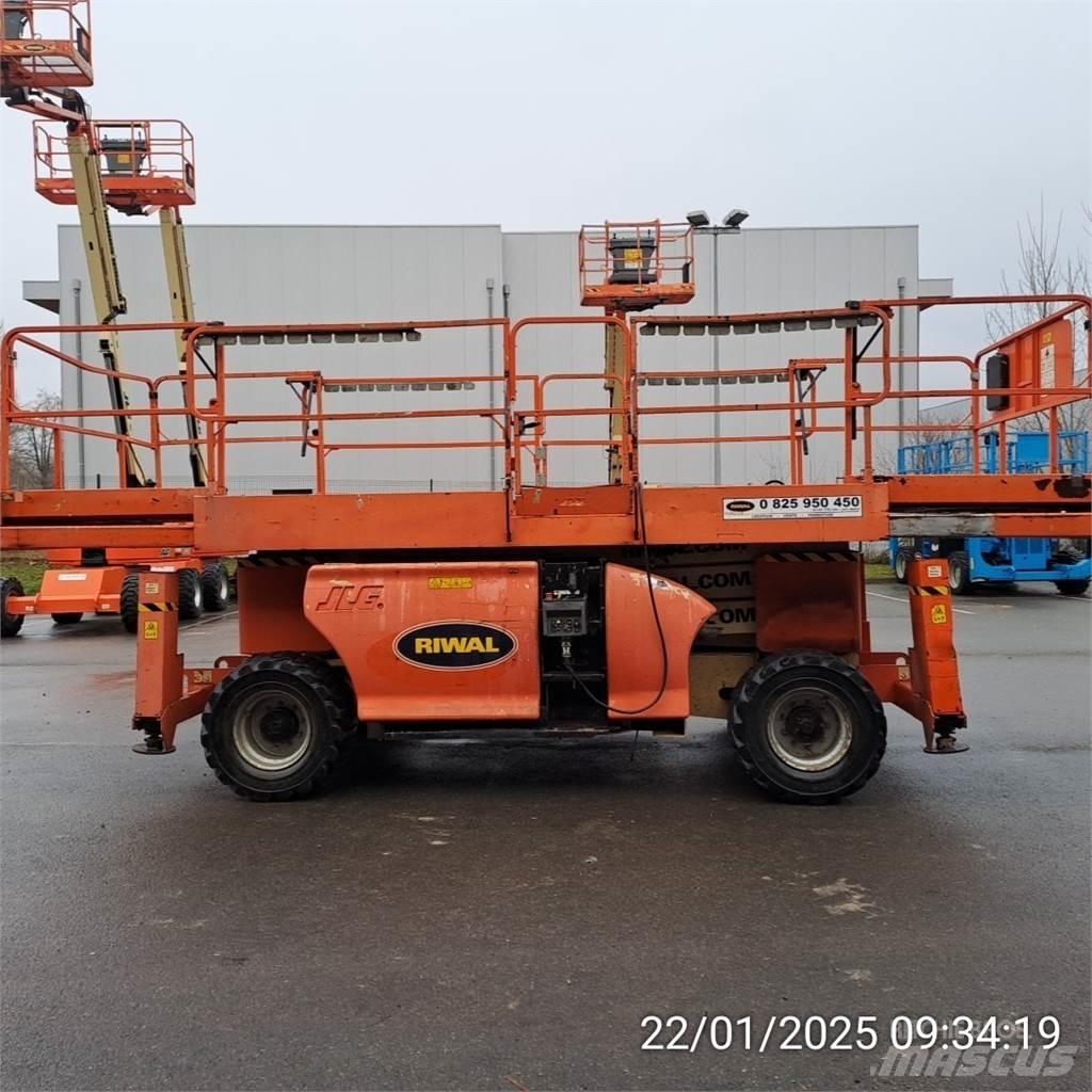 JLG 3394RT رافعات مقصية الشكل