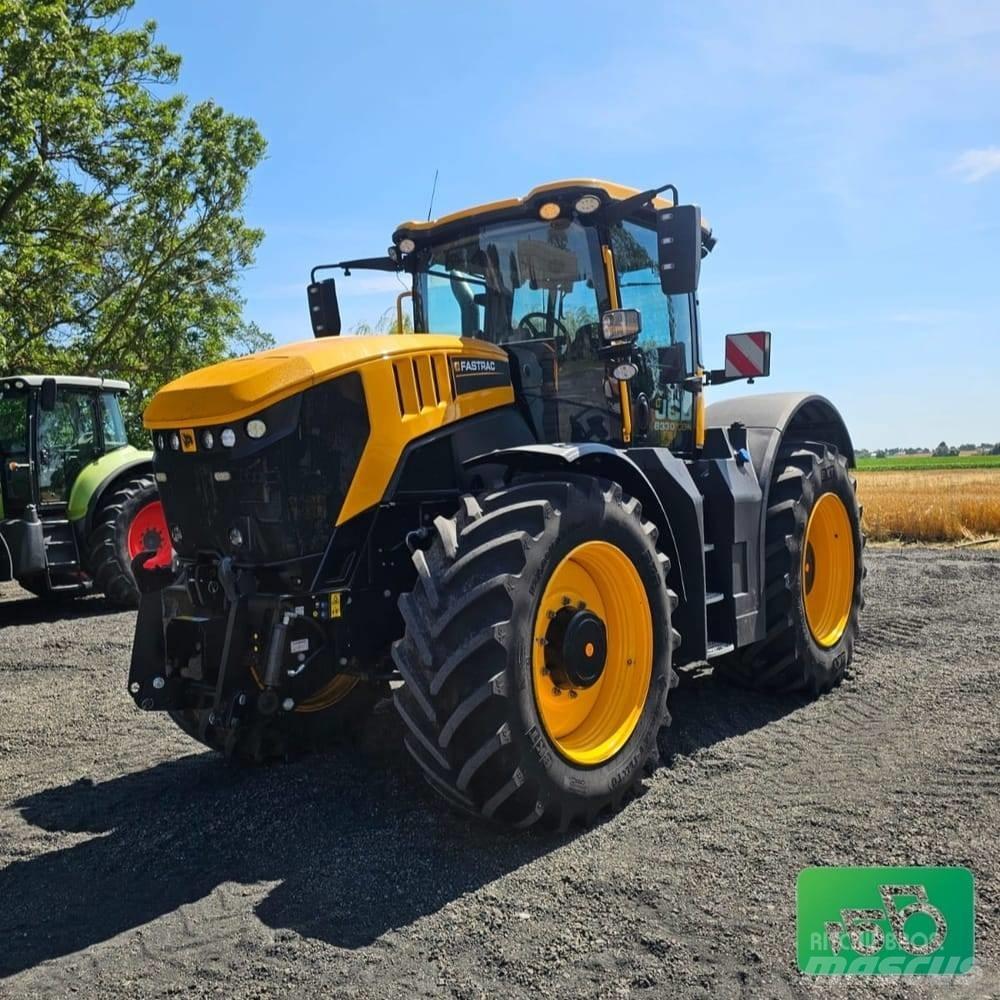 JCB FASTRAC 8330 الجرارات