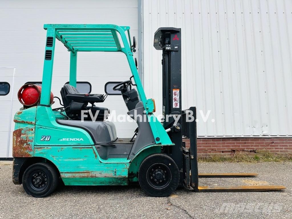 Mitsubishi FG 20 NT شاحنات LPG
