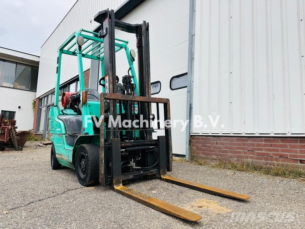Mitsubishi FG 20 NT شاحنات LPG