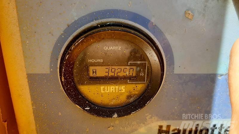 Haulotte H 15 SX رافعات مقصية الشكل