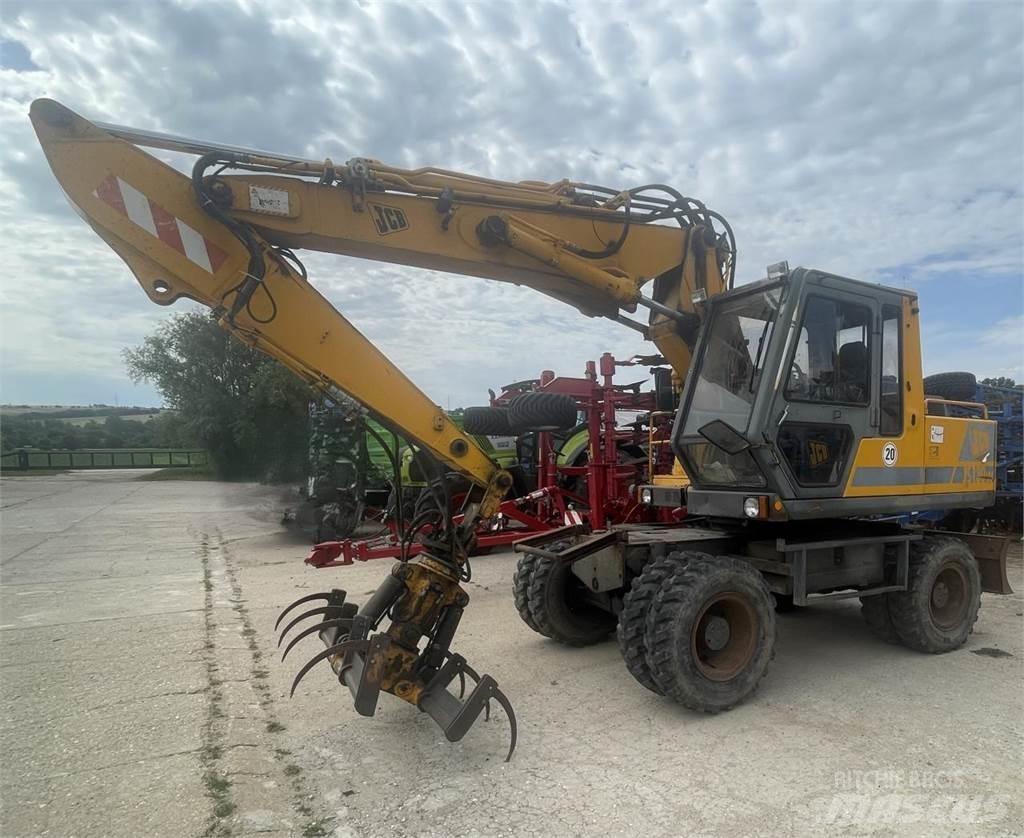 JCB 130 W حفارات بعجل