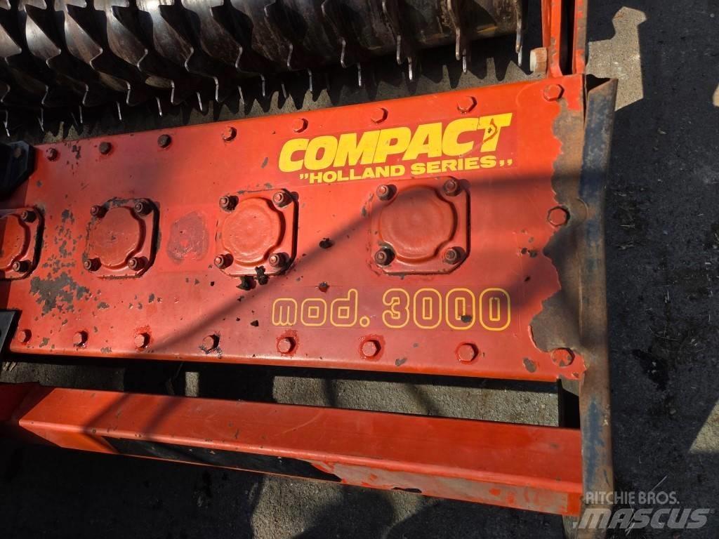  Compact mod. 3000 الكاسحات وقلابات التربة ذات المحركات