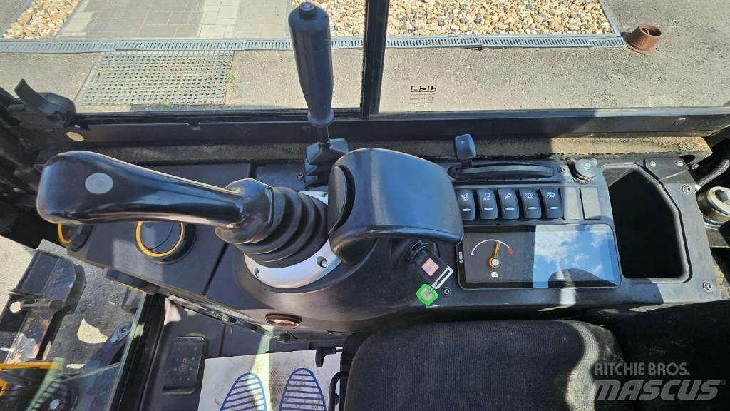 JCB 19 C-1 حفارات صغيرة أقل من 7 طن (حفارات صغيرة)
