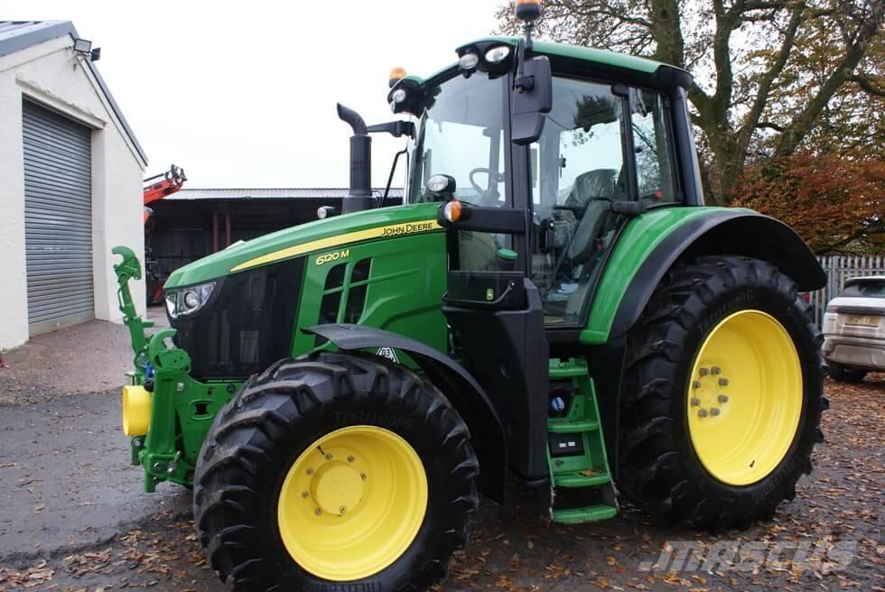 John Deere 6120 M الجرارات