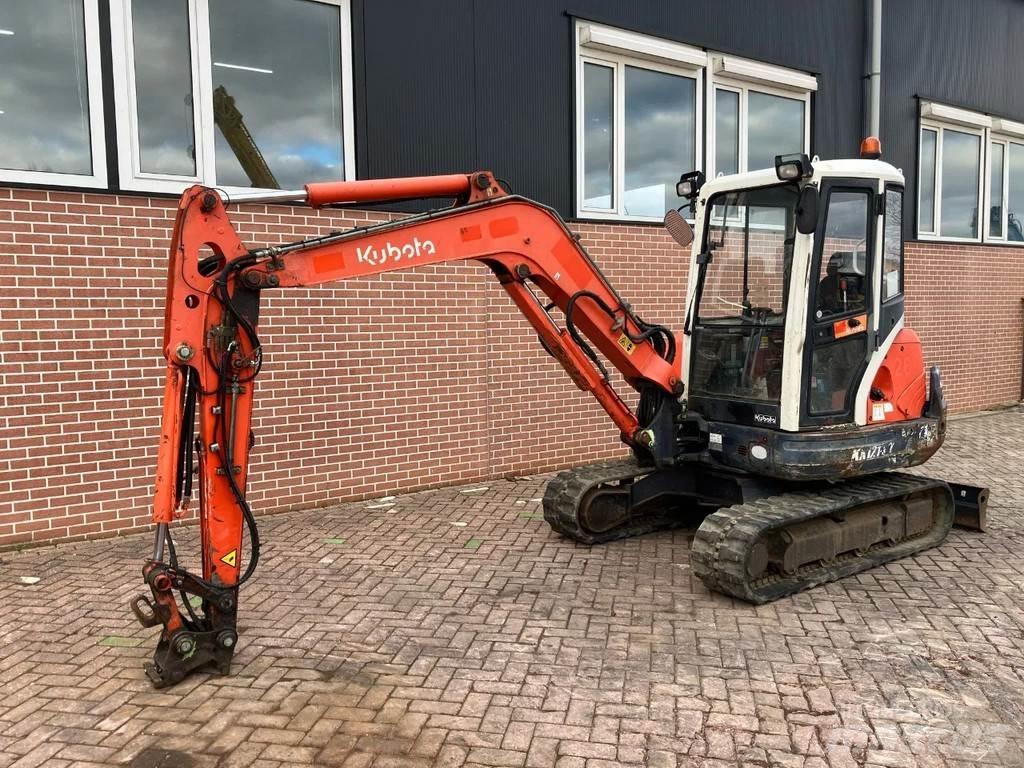 Kubota KX121-3 حفارات صغيرة أقل من 7 طن (حفارات صغيرة)