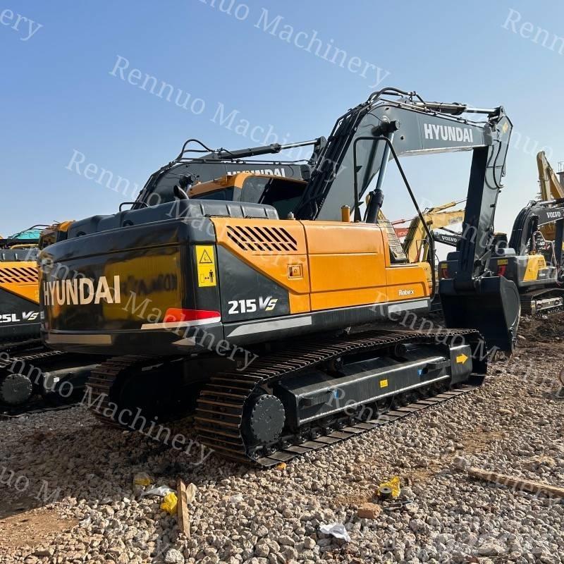 Hyundai 215VS حفارات زحافة