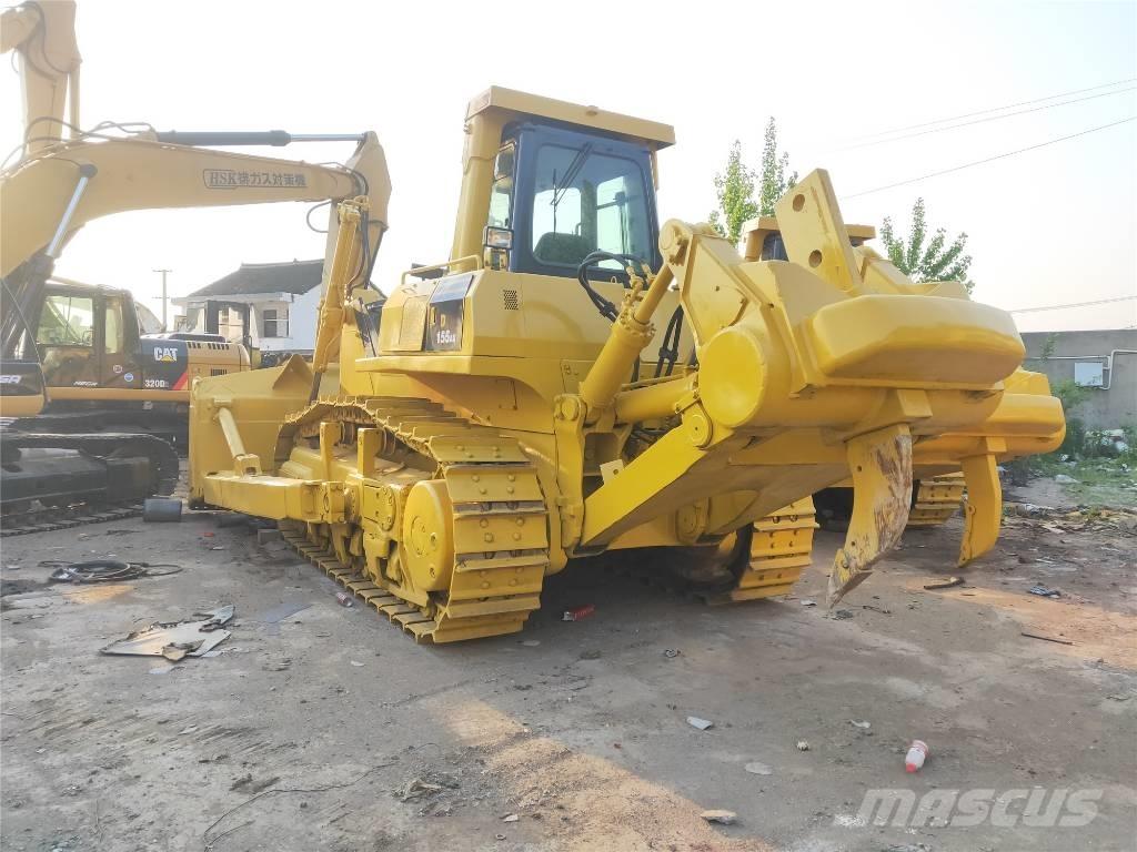 Komatsu D155AX-5 بلدوزرات مجنزرة