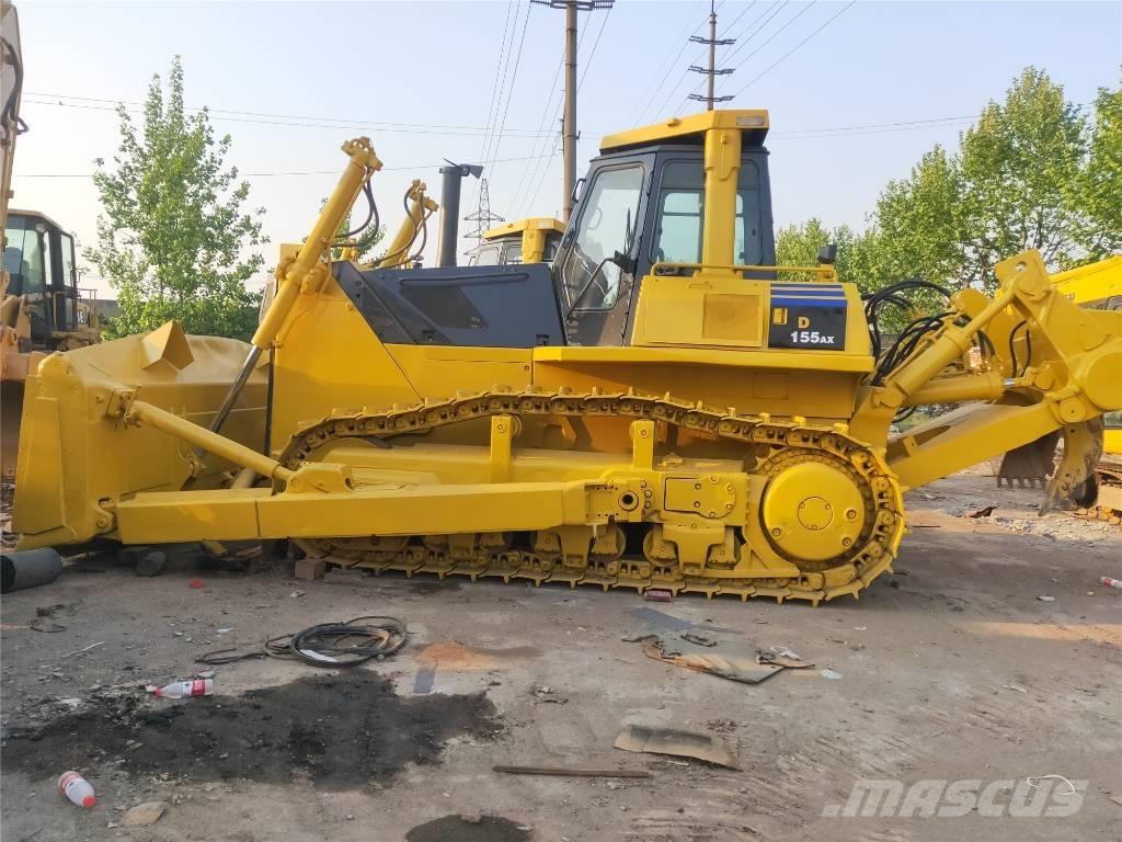 Komatsu D155AX-5 بلدوزرات مجنزرة