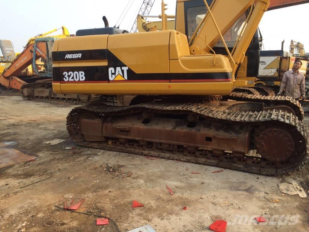 CAT 320 B حفارات زحافة