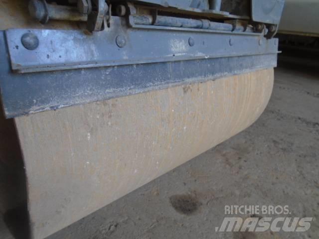 Wacker Neuson RD 12 مداحل ثنائية الاسطوانة