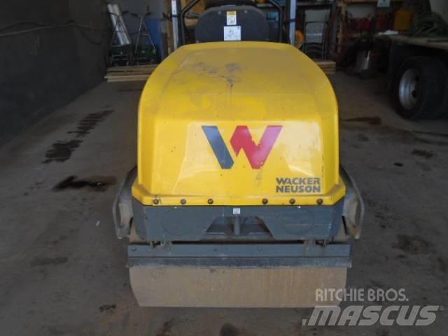 Wacker Neuson RD 12 مداحل ثنائية الاسطوانة