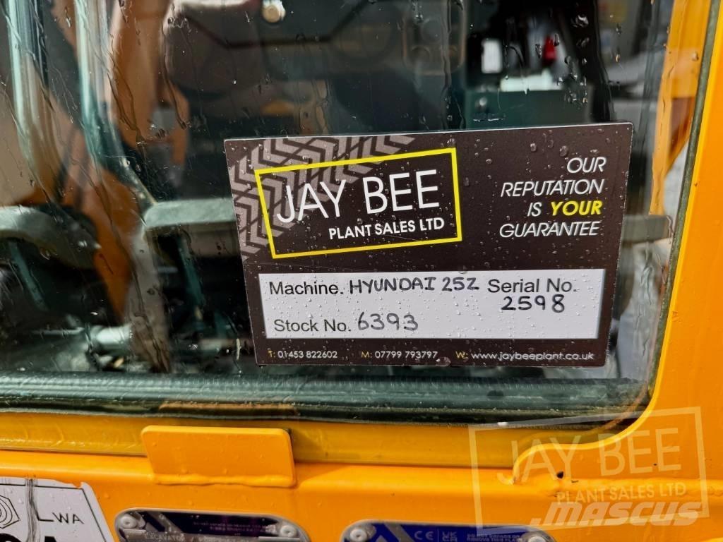 Hyundai R25Z-9 AK حفارات صغيرة أقل من 7 طن (حفارات صغيرة)