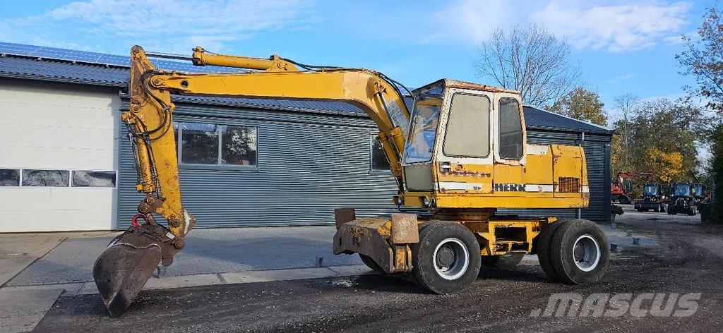 Liebherr A902 حفارات بعجل