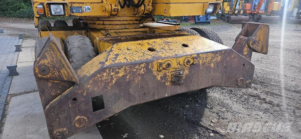 Liebherr A902 حفارات بعجل