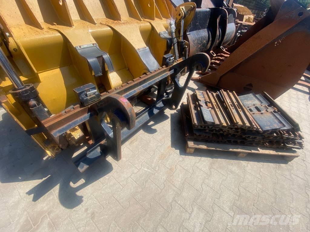 CAT 953 bucket بلدوزرات مجنزرة