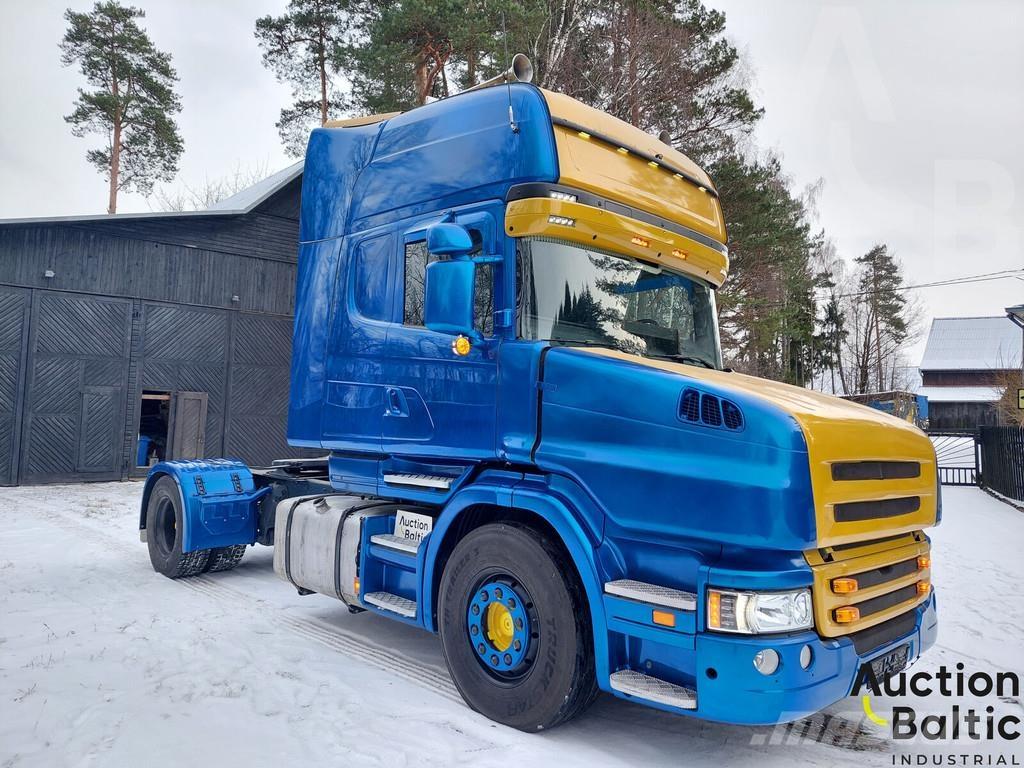 Scania T 114 LA وحدات الجر