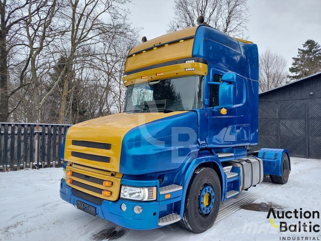 Scania T 114 LA وحدات الجر