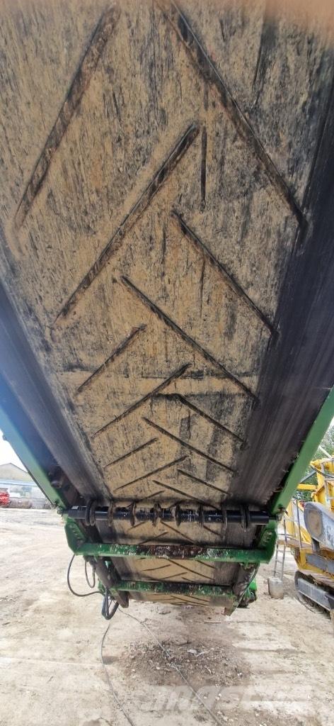 McCloskey 516RT أجهزة فحص متنقلة